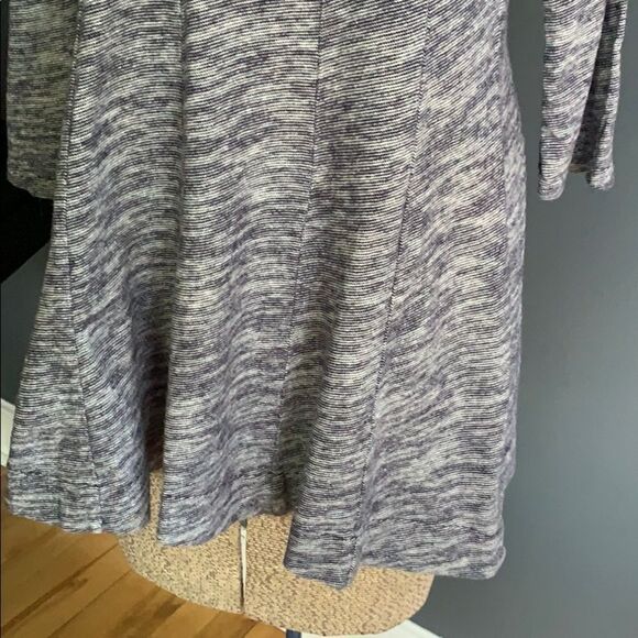 Deletta (Anthro) marled navy flared panel top, XS - Picture 3 of 7